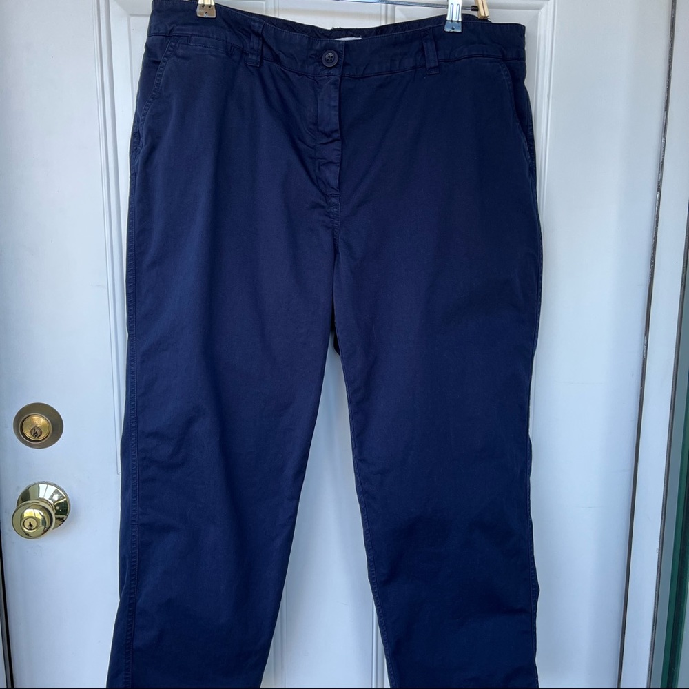 •Crown & Ivy• Curvy Charlotte Cropped Pants in Navy - Size 18W